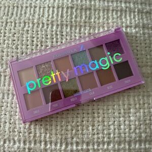 Formulaz cosmetics Pretty Magic Eyeshadow Palette